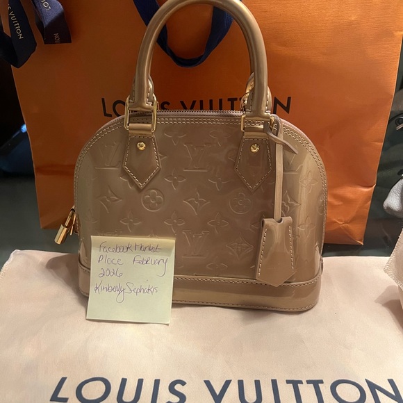 Louis Vuitton Gold Vernis Alma BB mini 2way NIB MPN: M50567 ❌❌SOLD❌❌ - Picture 7 of 16
